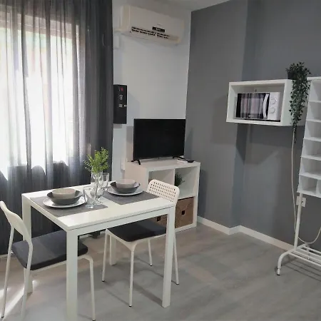 Estudio - Estudio 2 *
