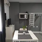 Apartment Estudio - Estudio 2 *