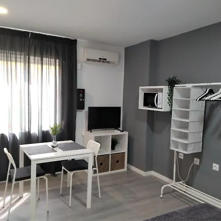 Estudio - Estudio 2 *