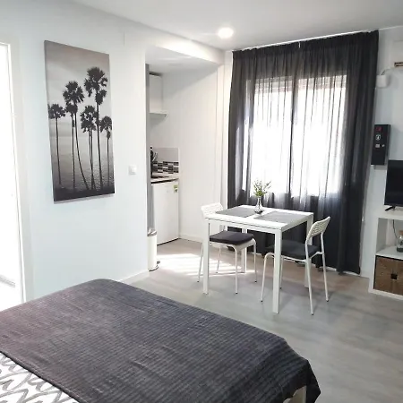 アパート Comfort & Beauty トレモリノス